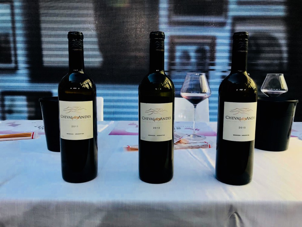 7fd9bbd8-e643-49d8-8816-50e2b658ffa1