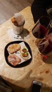 La Cieca Enoteca Aperitivo